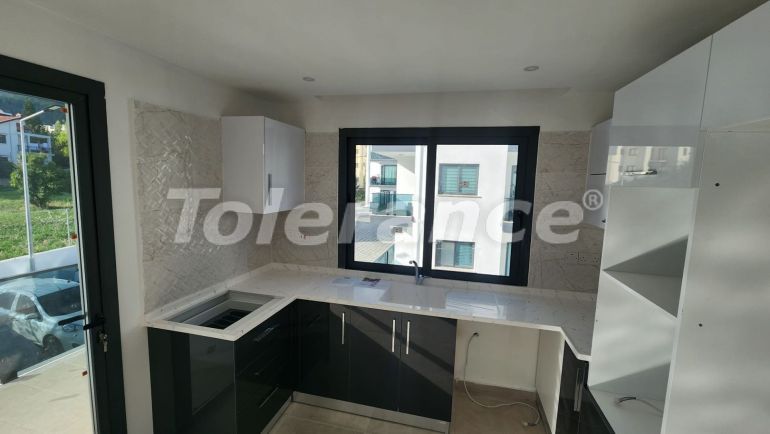 Квартира в Кирения, Северный Кипр: купить недвижимость в Турции - 105960