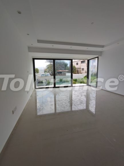 Квартира в Кирения, Северный Кипр: купить недвижимость в Турции - 106034