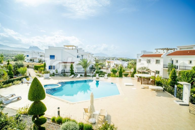 Квартира в Кирения, Северный Кипр вид на море с бассейном: купить недвижимость в Турции - 106084