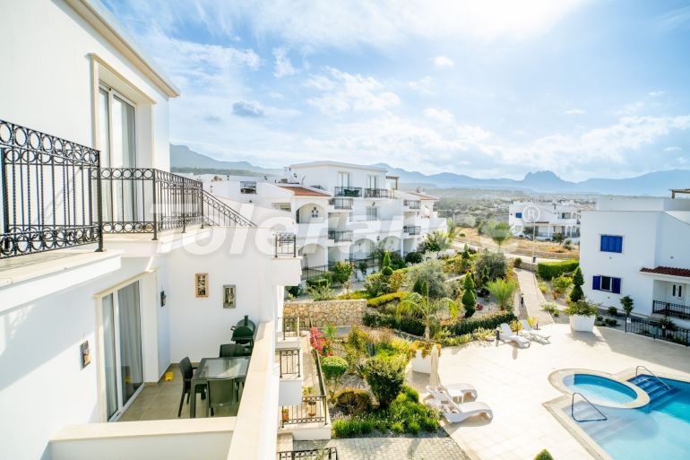 Квартира в Кирения, Северный Кипр вид на море с бассейном: купить недвижимость в Турции - 106085