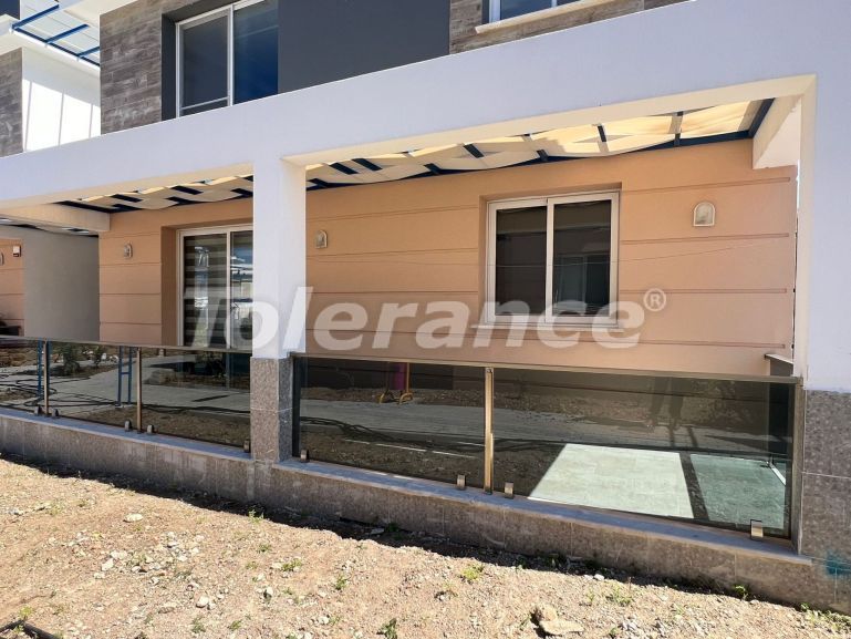 Квартира от застройщика в Кирения, Северный Кипр с бассейном: купить недвижимость в Турции - 106319