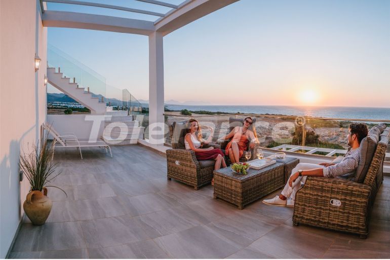 Квартира от застройщика в Кирения, Северный Кипр вид на море с бассейном в рассрочку: купить недвижимость в Турции - 107587