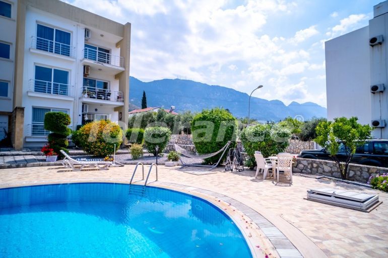 Квартира в Кирения, Северный Кипр с бассейном: купить недвижимость в Турции - 108184