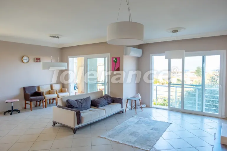 Квартира в Кирения, Северный Кипр с бассейном: купить недвижимость в Турции - 108186