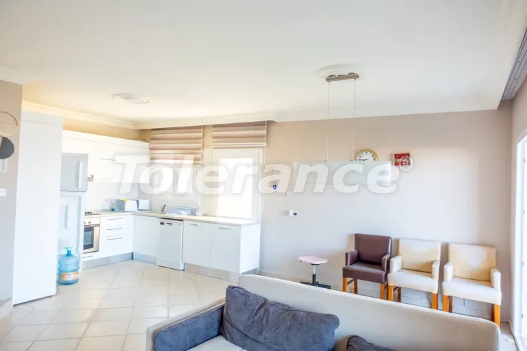 Квартира в Кирения, Северный Кипр с бассейном: купить недвижимость в Турции - 108188