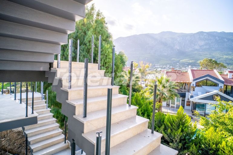 Квартира от застройщика в Кирения, Северный Кипр вид на море с бассейном: купить недвижимость в Турции - 108465