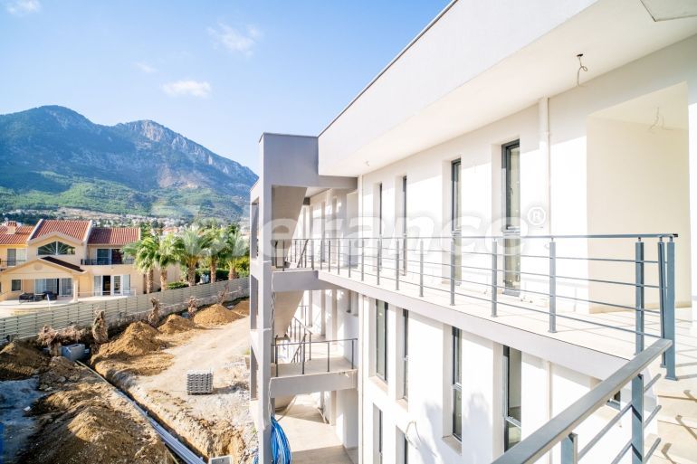 Квартира от застройщика в Кирения, Северный Кипр вид на море с бассейном: купить недвижимость в Турции - 108468