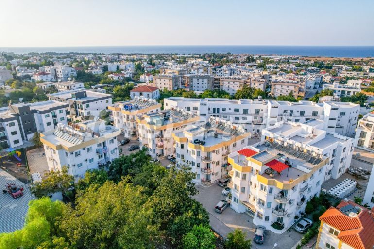 Квартира в Кирения, Северный Кипр с бассейном: купить недвижимость в Турции - 109077