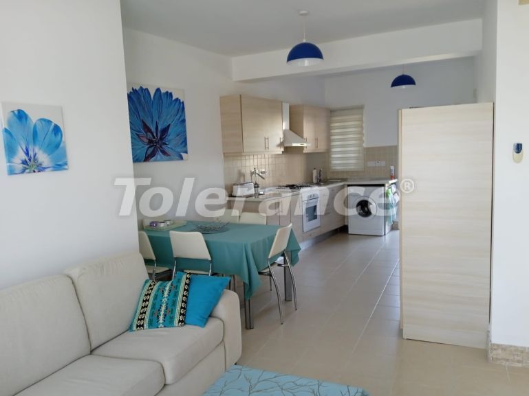 Квартира в Кирения, Северный Кипр вид на море с бассейном: купить недвижимость в Турции - 111747