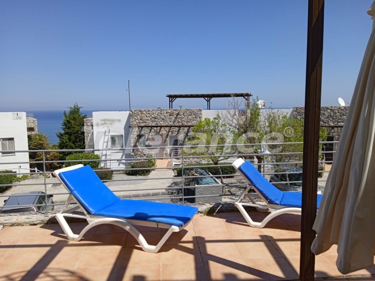 Квартира в Кирения, Северный Кипр вид на море с бассейном: купить недвижимость в Турции - 111753