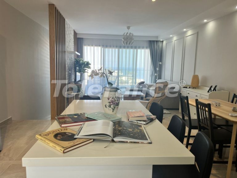 Квартира от застройщика в Кирения, Северный Кипр вид на море с бассейном: купить недвижимость в Турции - 113346