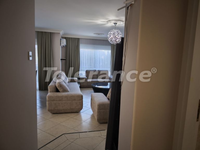 Квартира в Кирения, Северный Кипр: купить недвижимость в Турции - 114489