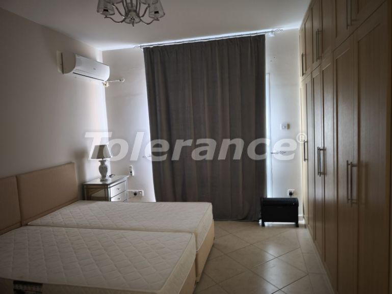 Квартира в Кирения, Северный Кипр: купить недвижимость в Турции - 114495