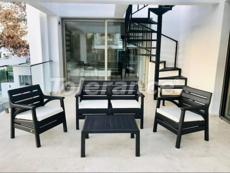 Квартира в Кирения, Северный Кипр с бассейном: купить недвижимость в Турции - 127590