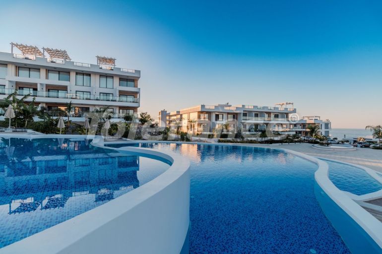 Квартира от застройщика в Кирения, Северный Кипр вид на море с бассейном в рассрочку: купить недвижимость в Турции - 134661