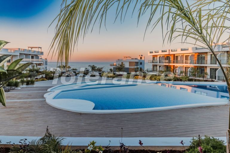 Квартира от застройщика в Кирения, Северный Кипр с бассейном в рассрочку: купить недвижимость в Турции - 134743