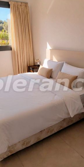 Квартира в Кирения, Северный Кипр вид на море с бассейном: купить недвижимость в Турции - 137134