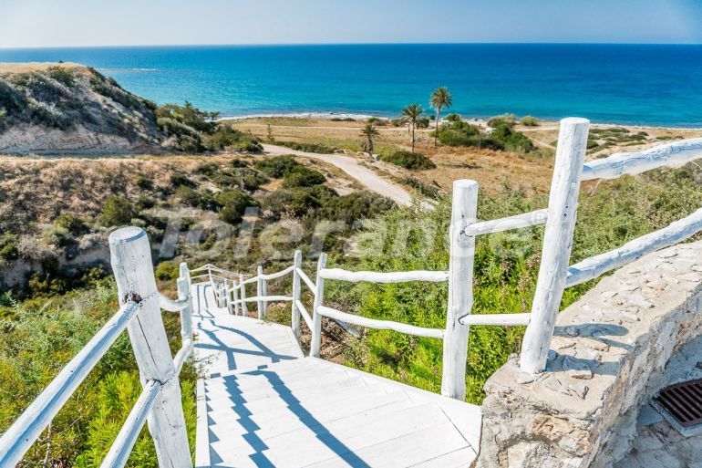 Квартира в Кирения, Северный Кипр вид на море с бассейном: купить недвижимость в Турции - 137139