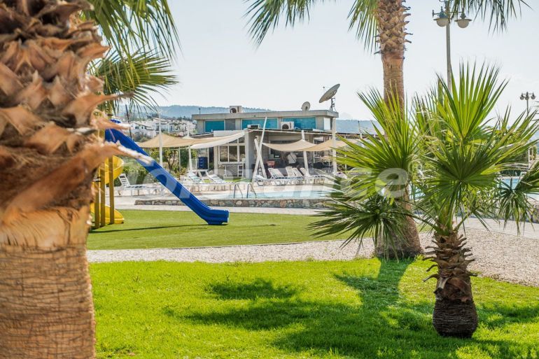 Квартира в Кирения, Северный Кипр вид на море с бассейном: купить недвижимость в Турции - 137146