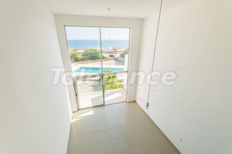 Квартира в Кирения, Северный Кипр вид на море с бассейном в рассрочку: купить недвижимость в Турции - 71119