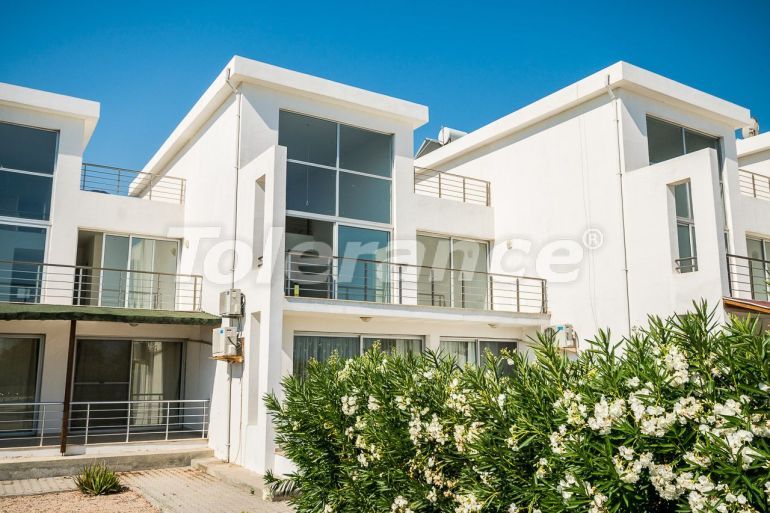 Квартира в Кирения, Северный Кипр вид на море с бассейном в рассрочку: купить недвижимость в Турции - 71132