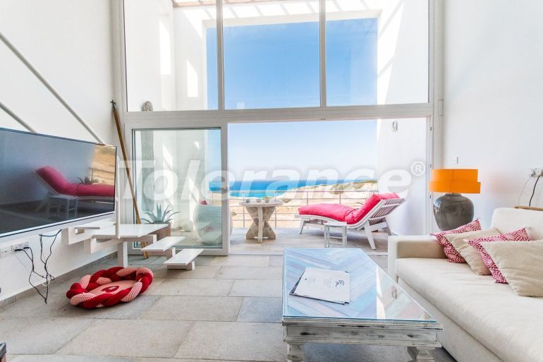 Квартира в Кирения, Северный Кипр вид на море с бассейном: купить недвижимость в Турции - 71278