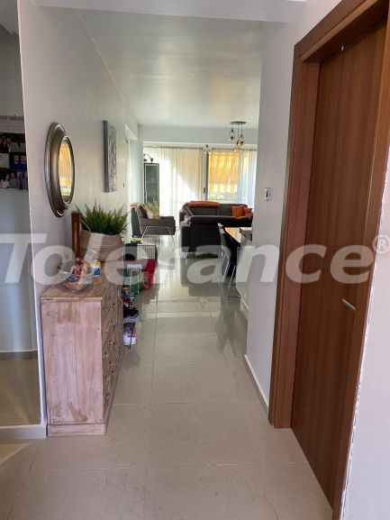 Квартира в Кирения, Северный Кипр с бассейном: купить недвижимость в Турции - 73039