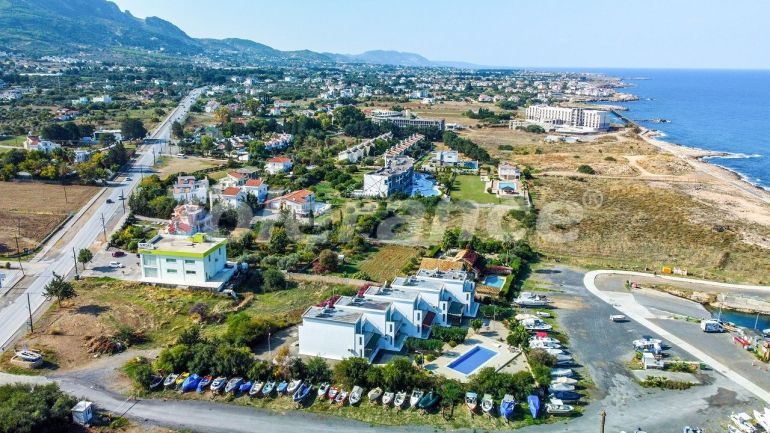 Квартира в Кирения, Северный Кипр вид на море с бассейном: купить недвижимость в Турции - 73278