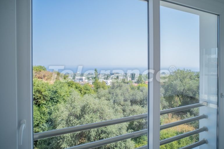 Квартира от застройщика в Кирения, Северный Кипр вид на море с бассейном: купить недвижимость в Турции - 74352