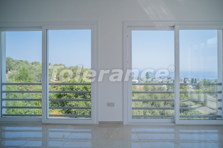 Квартира от застройщика в Кирения, Северный Кипр вид на море с бассейном: купить недвижимость в Турции - 74353