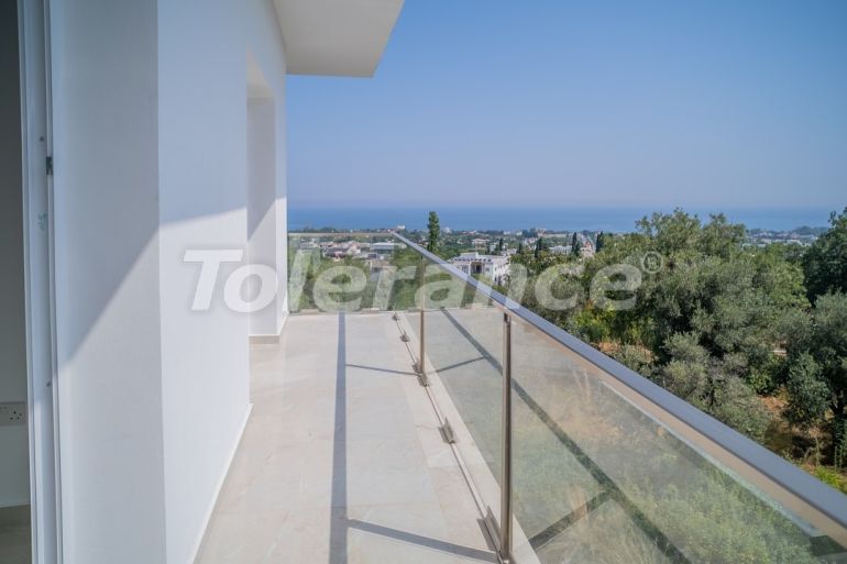 Квартира от застройщика в Кирения, Северный Кипр вид на море с бассейном: купить недвижимость в Турции - 74355