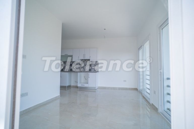 Квартира от застройщика в Кирения, Северный Кипр вид на море с бассейном: купить недвижимость в Турции - 74357