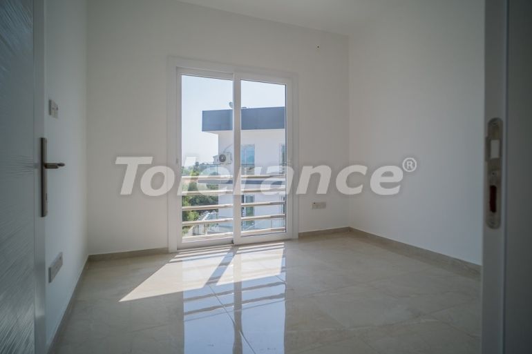 Квартира от застройщика в Кирения, Северный Кипр вид на море с бассейном: купить недвижимость в Турции - 74362