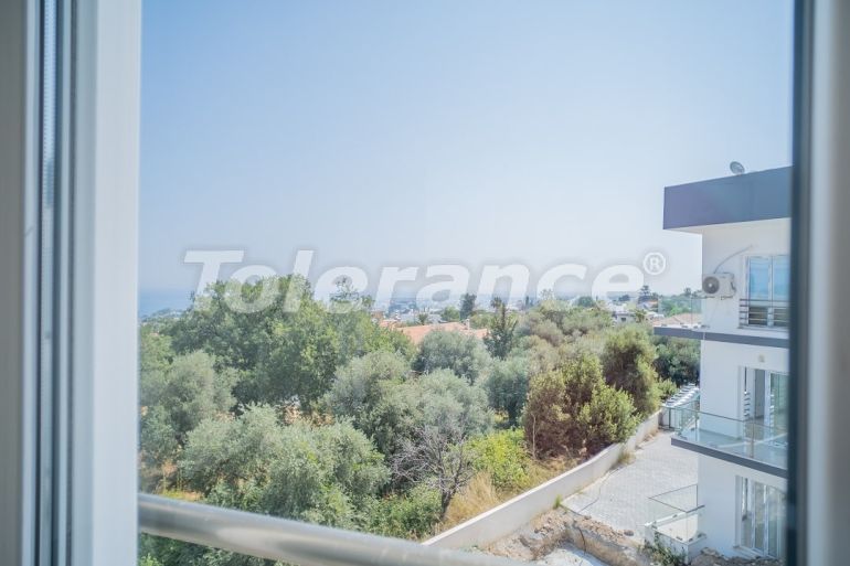 Квартира от застройщика в Кирения, Северный Кипр вид на море с бассейном: купить недвижимость в Турции - 74364