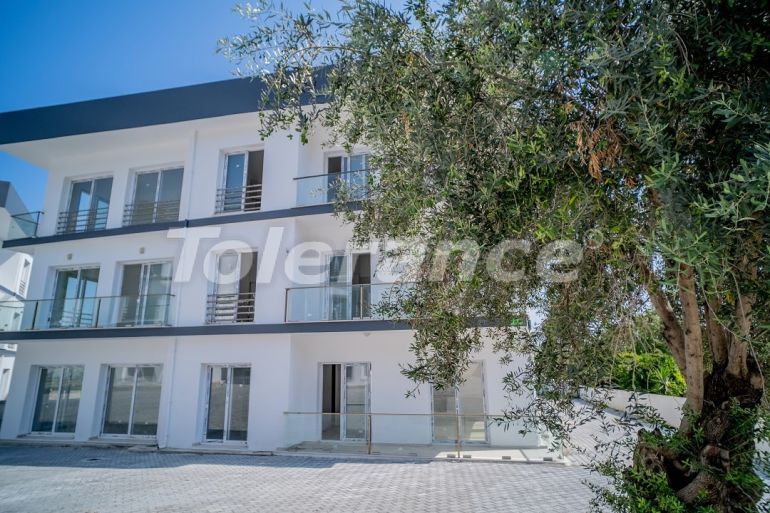 Квартира от застройщика в Кирения, Северный Кипр вид на море с бассейном: купить недвижимость в Турции - 74379