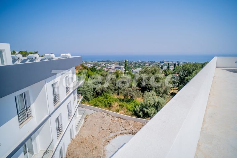 Квартира от застройщика в Кирения, Северный Кипр вид на море с бассейном: купить недвижимость в Турции - 74382