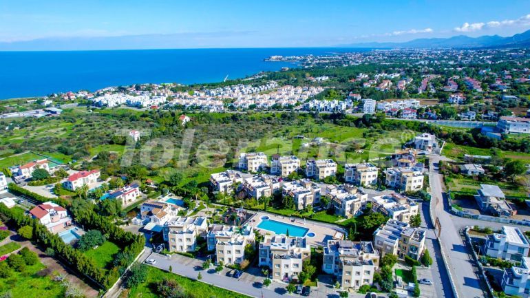 Квартира в Кирения, Северный Кипр вид на море с бассейном: купить недвижимость в Турции - 75533
