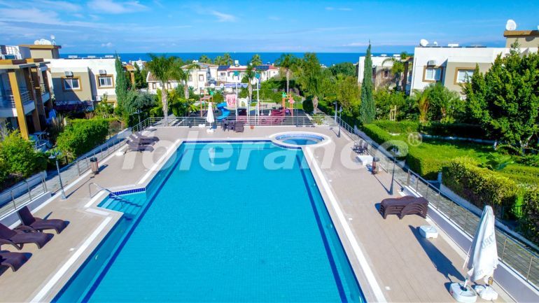 Квартира в Кирения, Северный Кипр вид на море с бассейном: купить недвижимость в Турции - 75534
