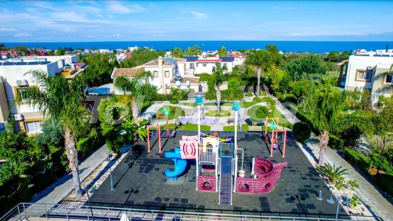 Квартира в Кирения, Северный Кипр вид на море с бассейном: купить недвижимость в Турции - 75535