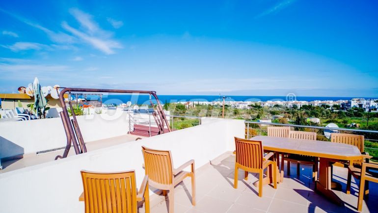 Квартира в Кирения, Северный Кипр вид на море с бассейном: купить недвижимость в Турции - 75540