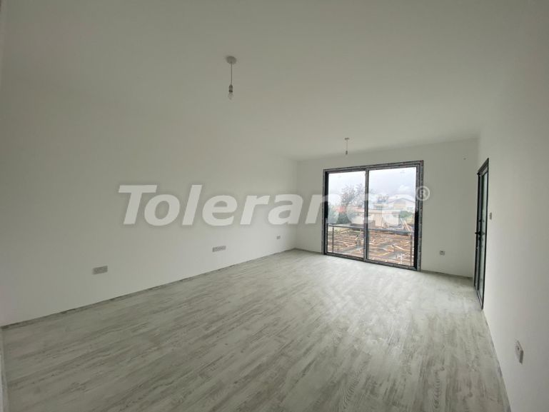 Квартира в Кирения, Северный Кипр с бассейном: купить недвижимость в Турции - 76928