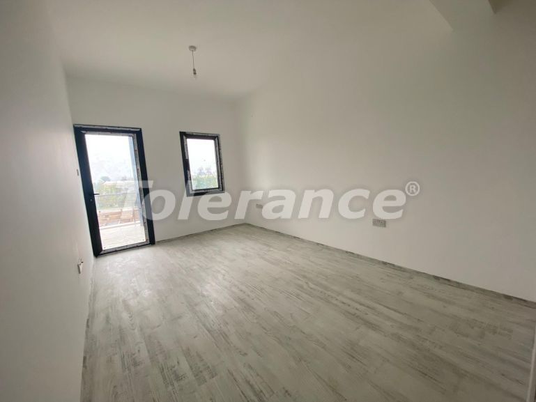 Квартира в Кирения, Северный Кипр с бассейном: купить недвижимость в Турции - 76933