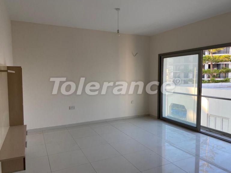 Квартира в Кирения, Северный Кипр: купить недвижимость в Турции - 77040