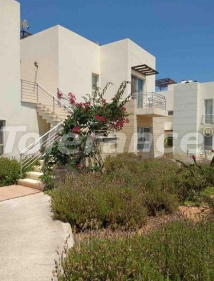 Квартира в Кирения, Северный Кипр вид на море с бассейном: купить недвижимость в Турции - 77041