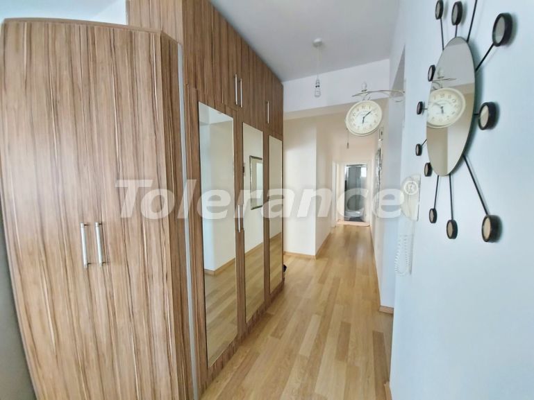 Квартира в Кирения, Северный Кипр: купить недвижимость в Турции - 77103