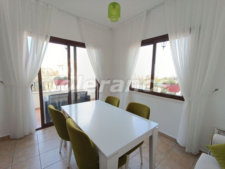 Квартира в Кирения, Северный Кипр вид на море с бассейном: купить недвижимость в Турции - 77285