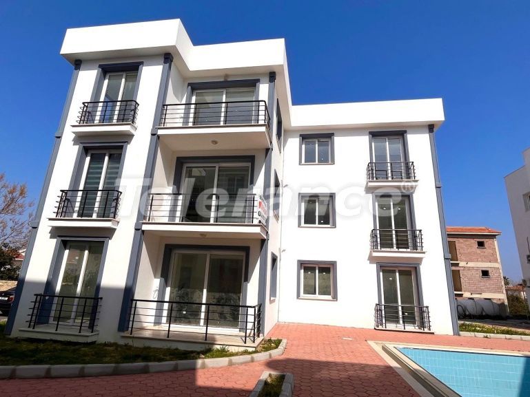 Квартира в Кирения, Северный Кипр с бассейном: купить недвижимость в Турции - 77314