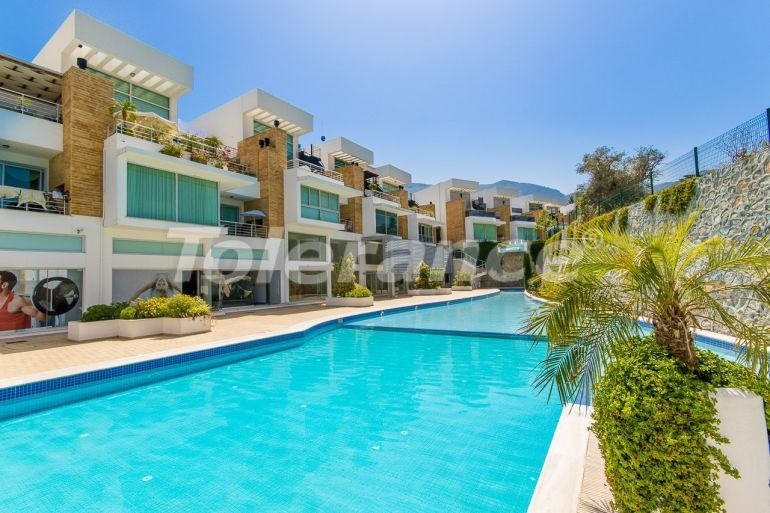 Квартира от застройщика в Кирения, Северный Кипр с бассейном: купить недвижимость в Турции - 77483