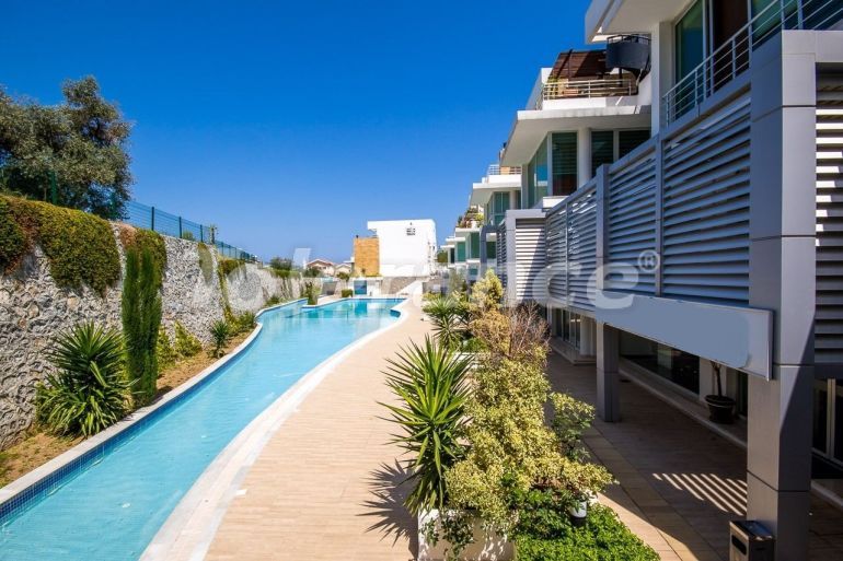 Квартира от застройщика в Кирения, Северный Кипр с бассейном: купить недвижимость в Турции - 77484
