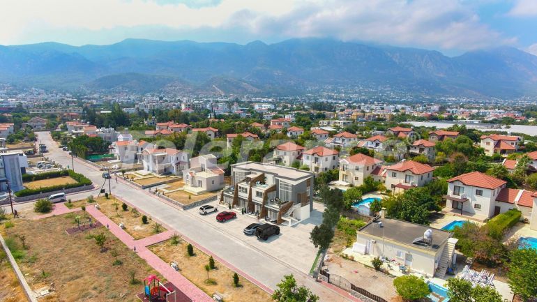 Квартира в Кирения, Северный Кипр вид на море: купить недвижимость в Турции - 77823